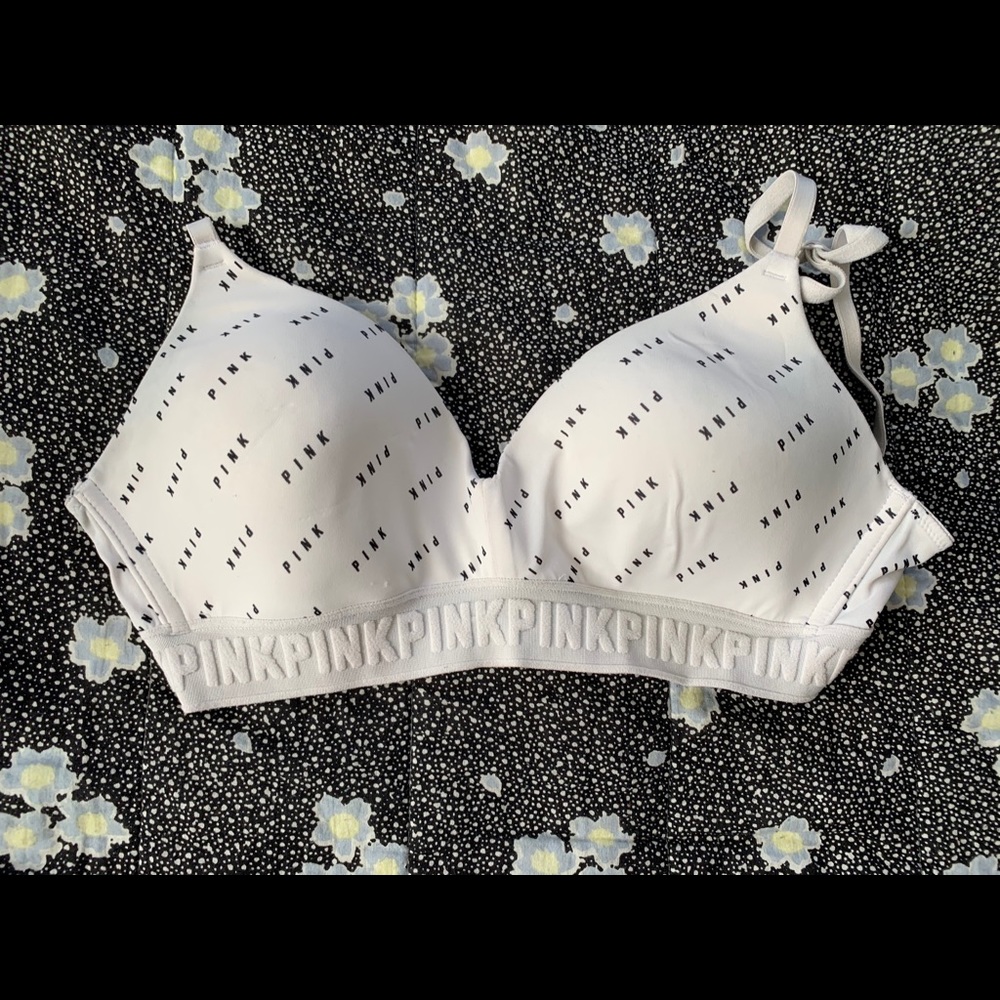 vs pink bra